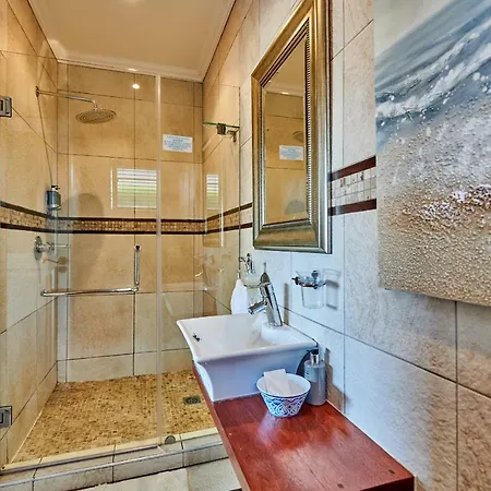 The Hamptons Guest House Durban Exterior photo