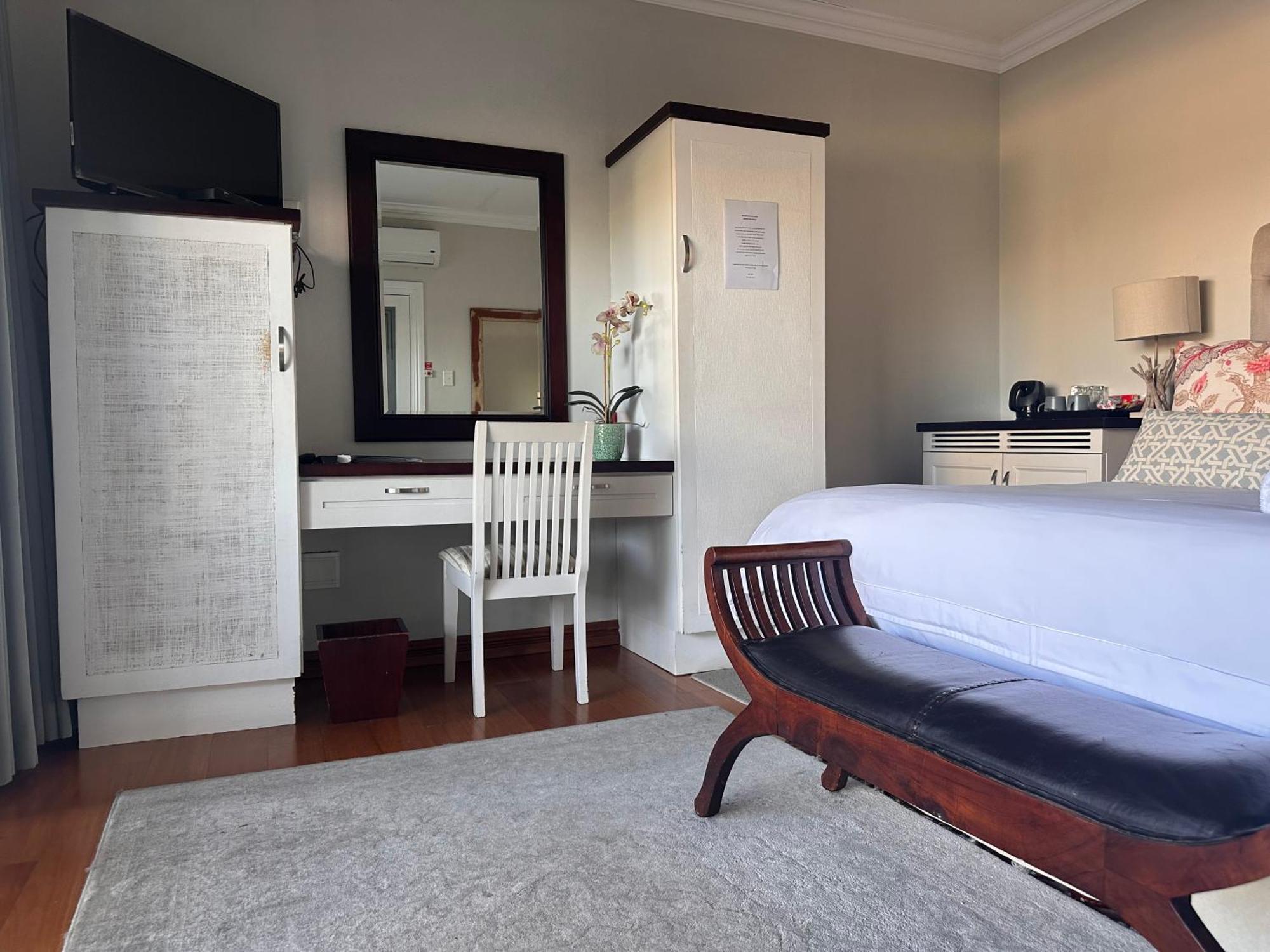 The Hamptons Guest house 5*